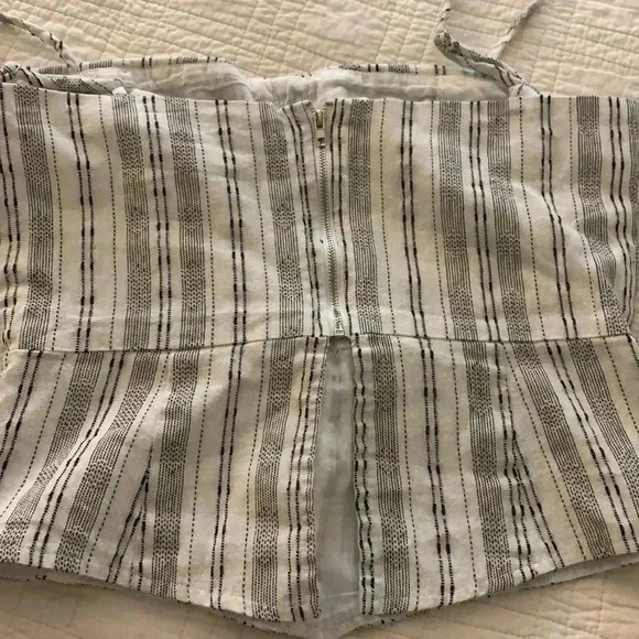 Lulus - Picture 4 of 4